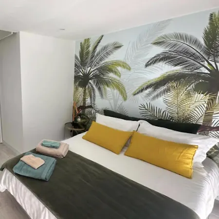 Σπίτι διακοπών Spacious House With Garden Lattes